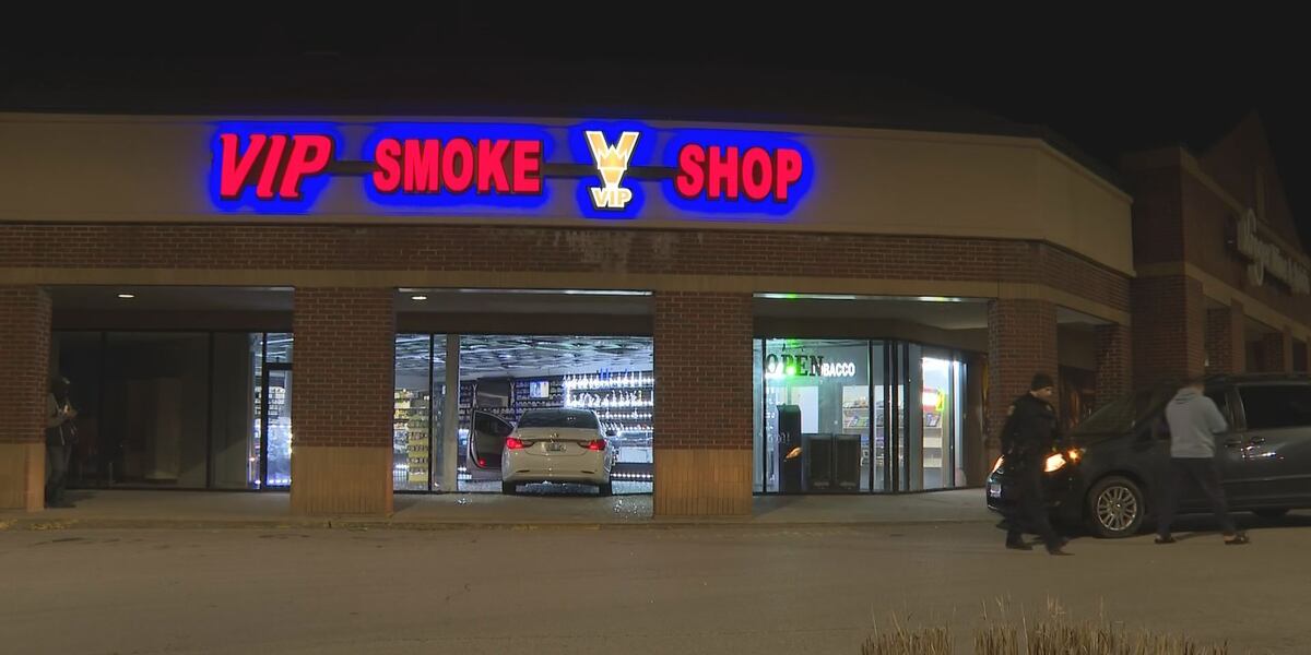 Car crashes into Lexington vape shop Car crashes into Lexington vape shop