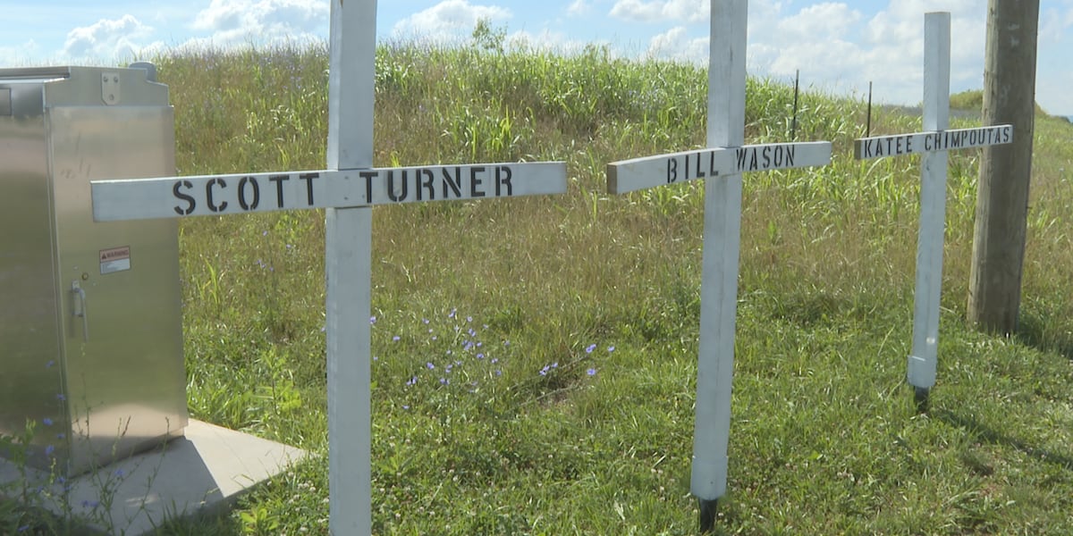 Families demand changes at Ky. Buc-ees intersection after three deaths