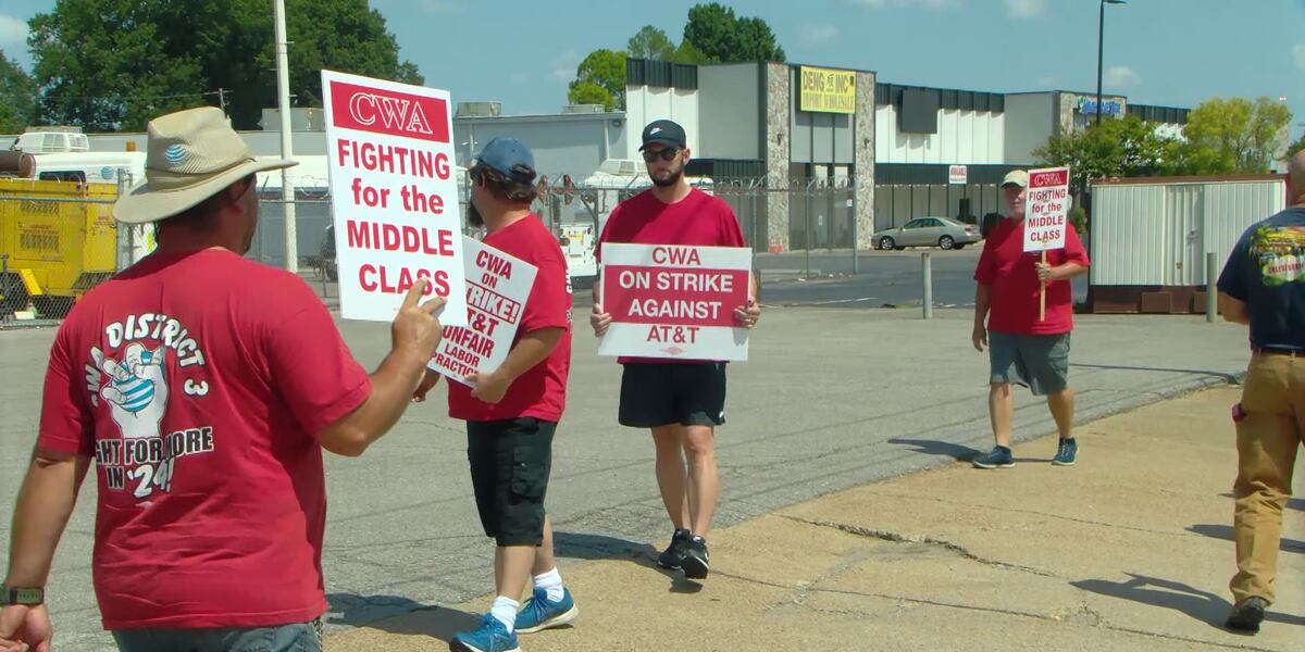Negotiations stall in AT&T worker strike