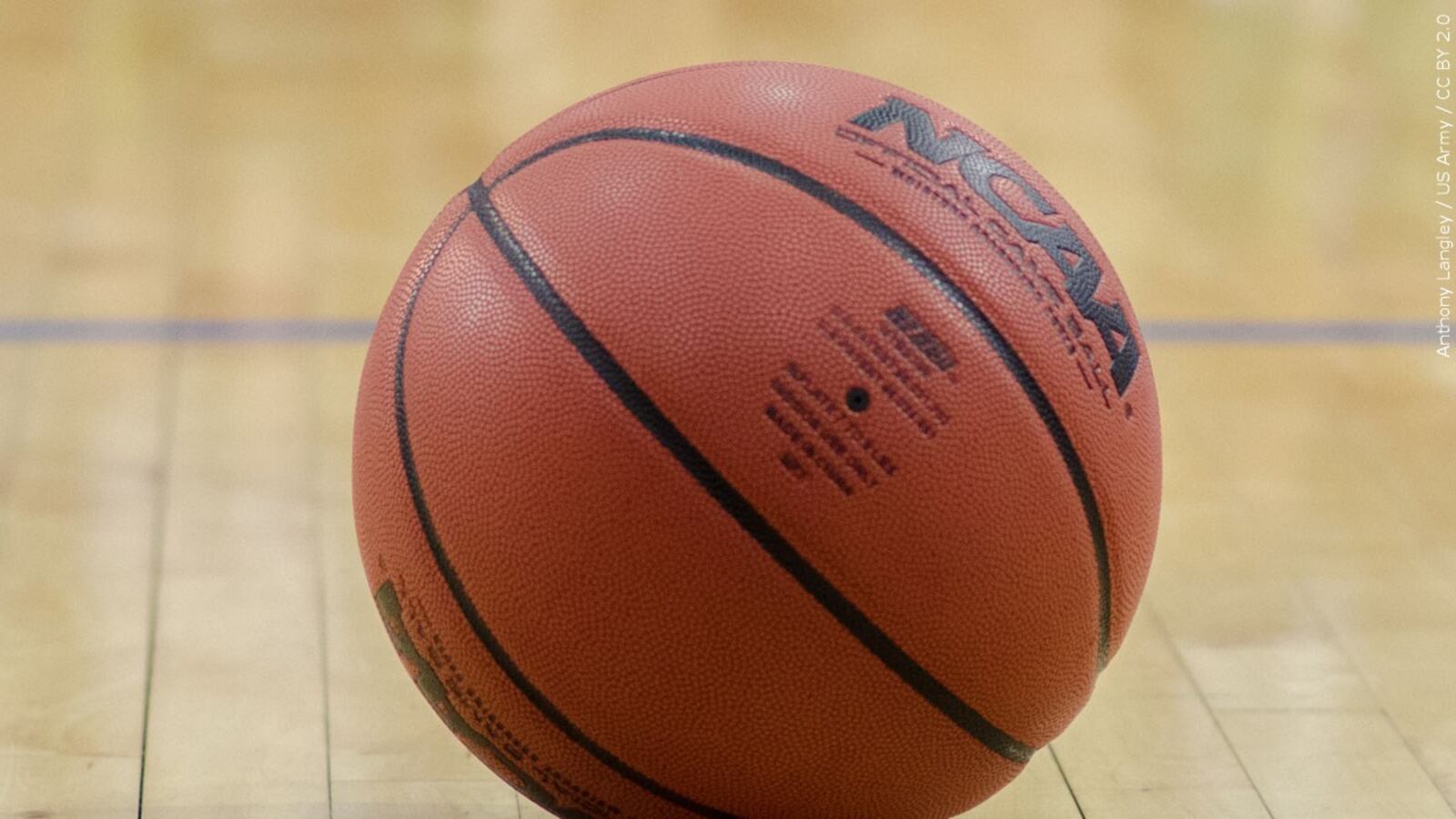 College basketball player collapses and dies on campus College basketball player collapses and dies on campus