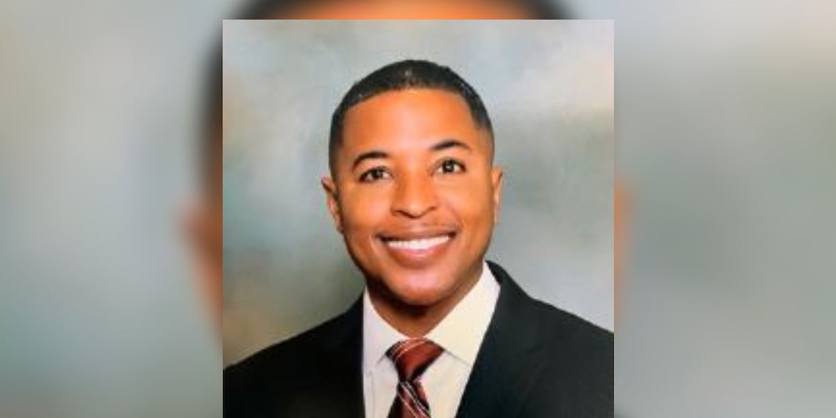Stuart Liggins Liggins named Superintendent of the Year amid district scrutiny