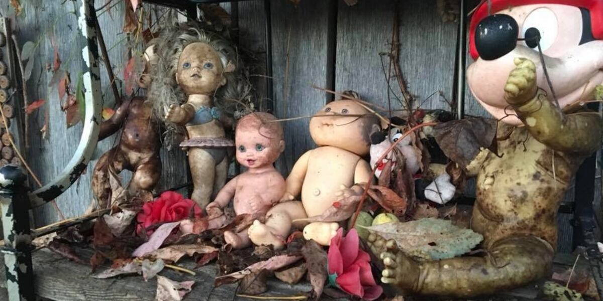 Creepy resting place for discarded toys in Eastern Kentucky Creepy resting place for discarded toys in Eastern Kentucky