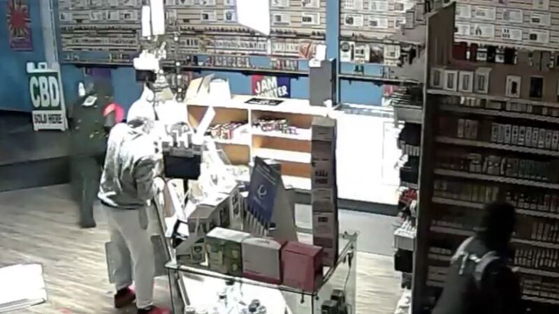 Do you know the people in this video? Police say they've targeted Lexington vape stores Do you know the people in this video? Police say they've targeted Lexington vape stores