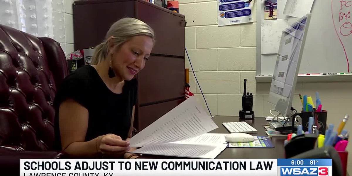 Kentucky schools adjust to new communication law
