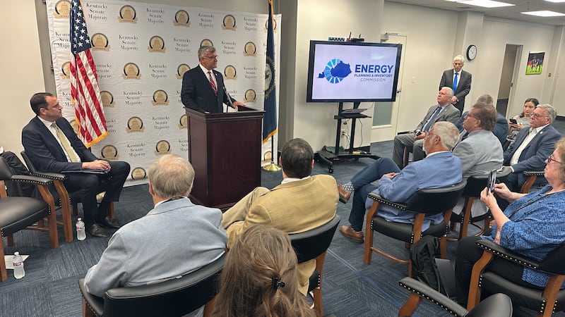 EPIC unveils energy report in Frankfort.