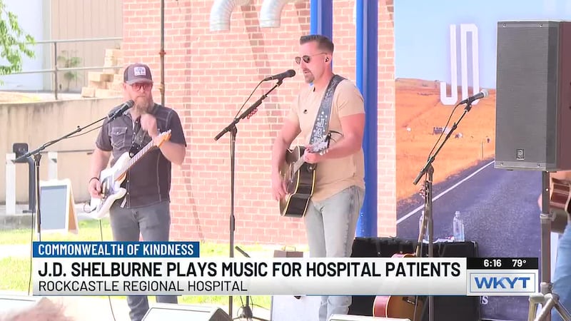 The Kentucky native played a 90-minute show Thursday afternoon for dozens of patients on...